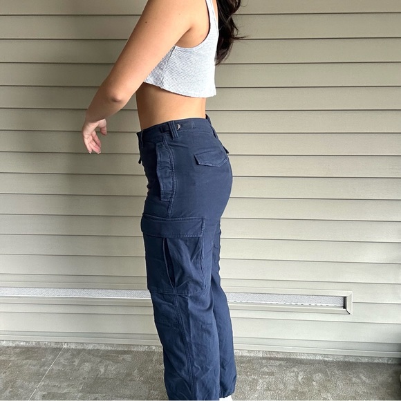 Aritzia Supply Cargo Pant in GD Admiral - Picture 7 of 8